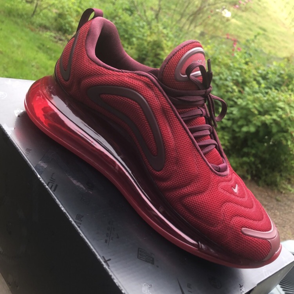 NWT! Nike Air Max 720